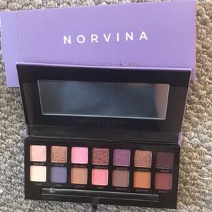Anastasia Norvina eyeshadow palette new